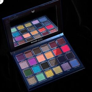 Blend Bunny cosmetics Beauty Below eyeshadow palette